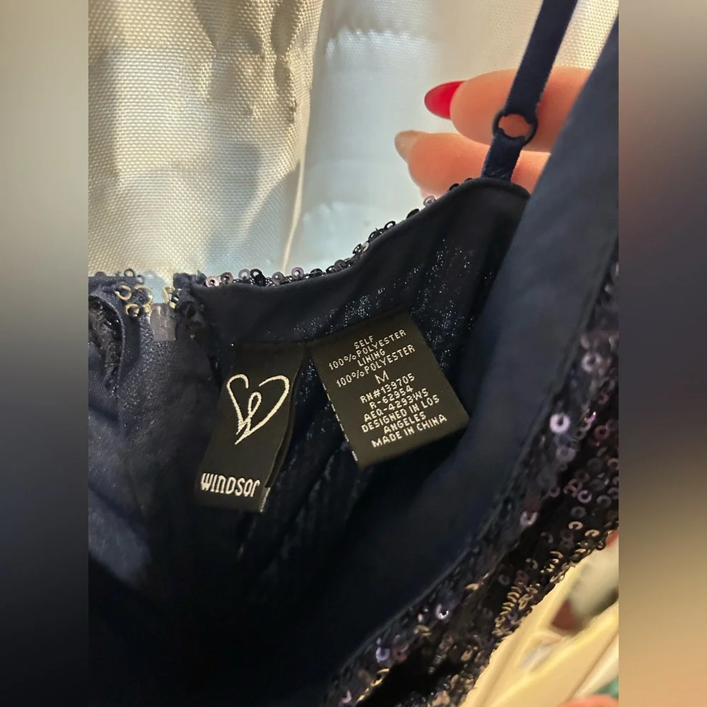 Blue Windsor Prom Dress Size Medium - Picture 3 of 5